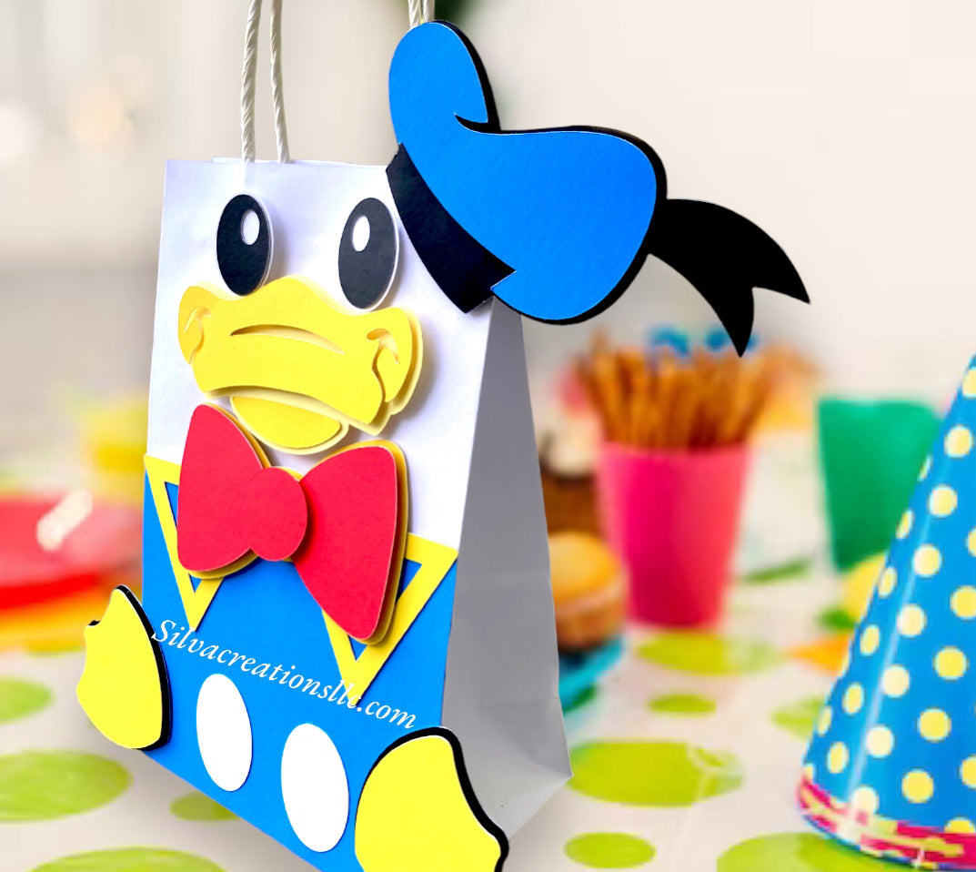 Donald duck gift bag - Daisy Duck favor bags - Donald and Daisy Duck treat bags - set of 10