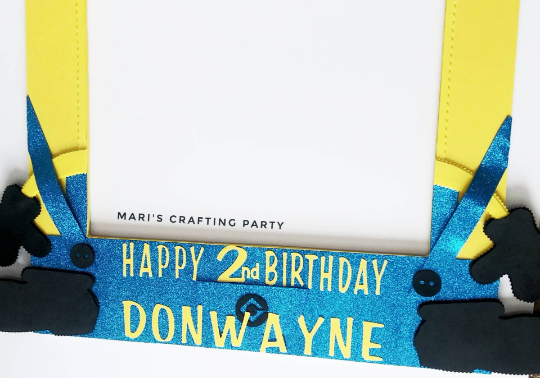 Minions photo booth - Minions booth frame