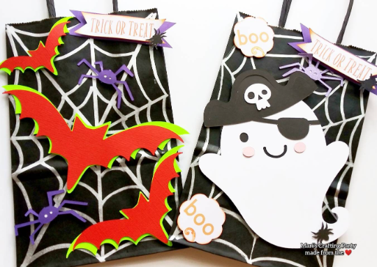 Halloween trick-or-treat goody bags set of 10